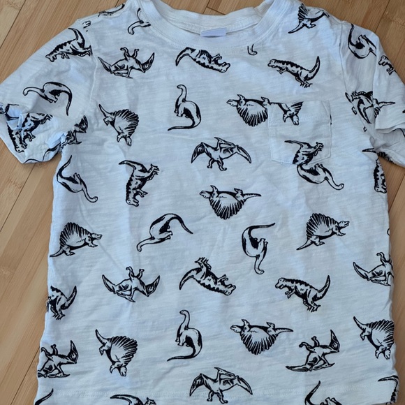 Hanna Andersson Other - LIKE NEW! Hannah Andersson Black Dinosaur Kids Tee Shirt Short Sleeves Sz 6-7